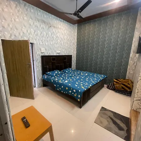 Swastik Home Stay Ravindpuri Varanasi Exterior photo