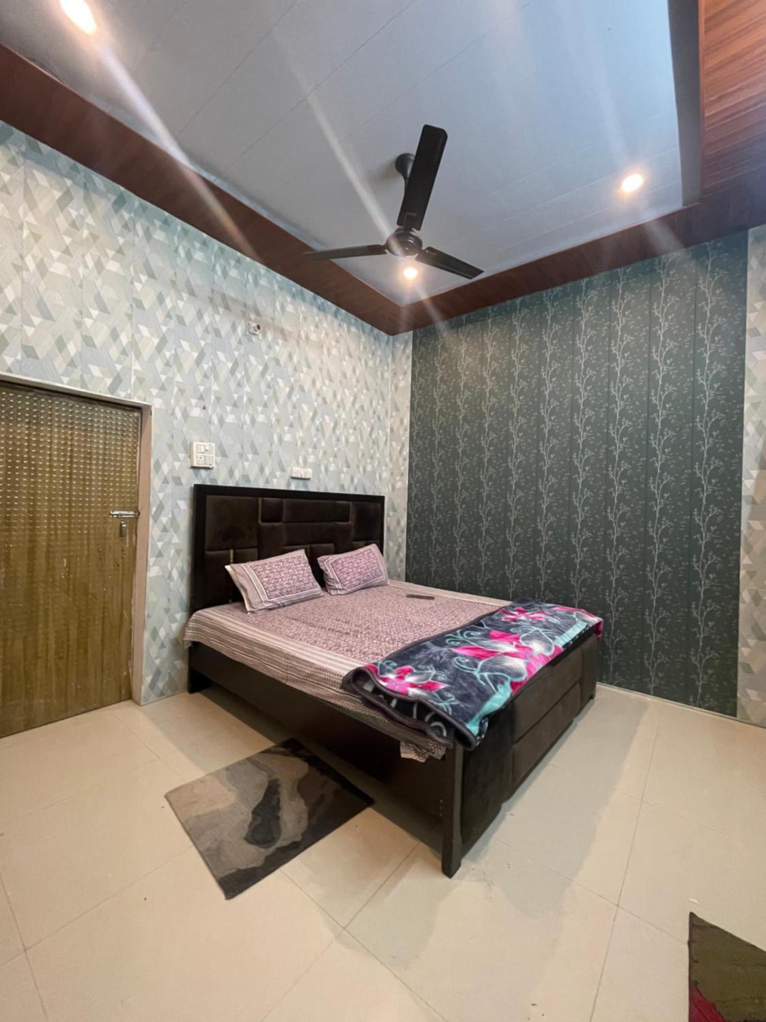 Swastik Ravindpuri Varanasi