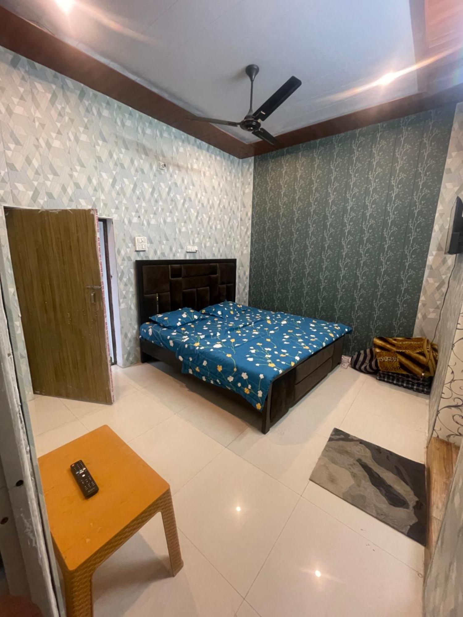 Swastik Ravindpuri * Varanasi